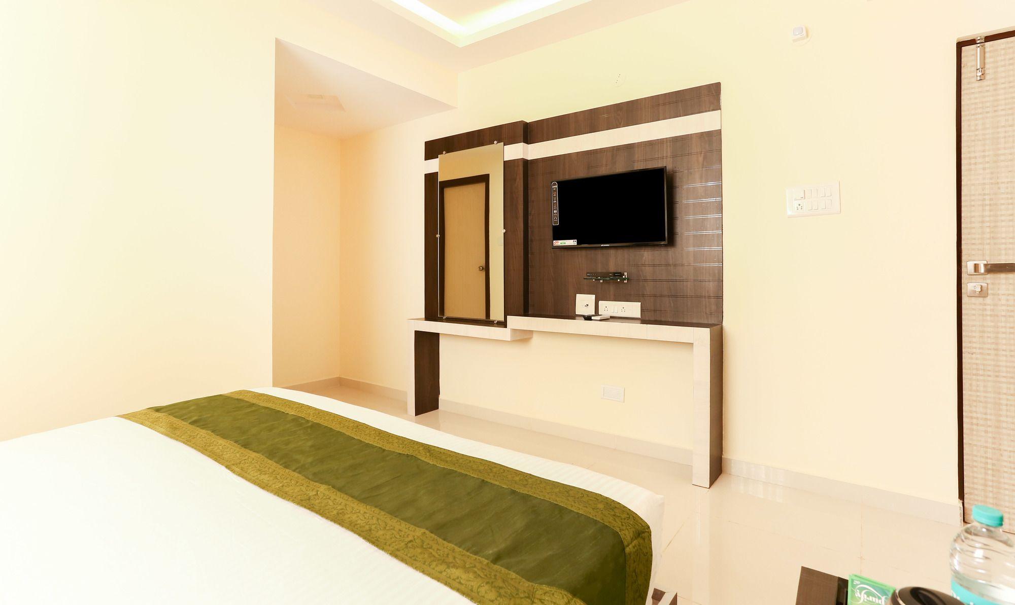 Fabhotel Rotano Suites - Yelahanka Bengaluru Kültér fotó