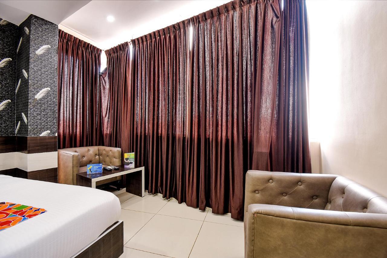 Fabhotel Rotano Suites - Yelahanka Bengaluru Kültér fotó