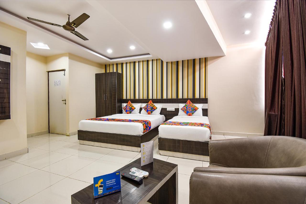 Fabhotel Rotano Suites - Yelahanka Bengaluru Kültér fotó