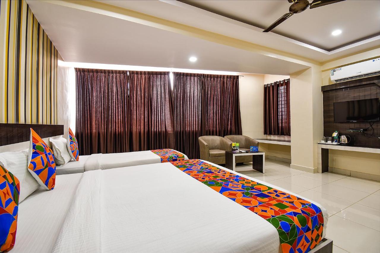 Fabhotel Rotano Suites - Yelahanka Bengaluru Kültér fotó
