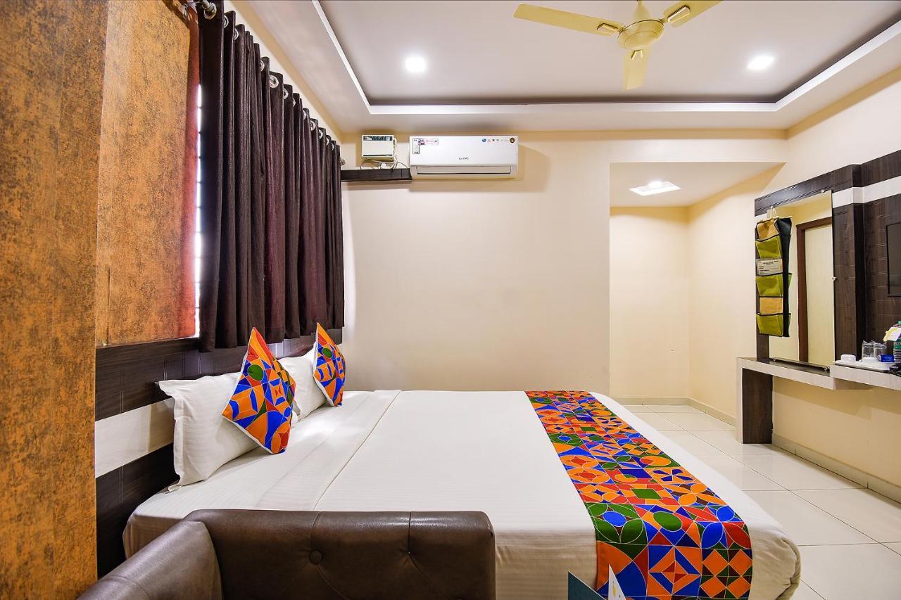 Fabhotel Rotano Suites - Yelahanka Bengaluru Kültér fotó